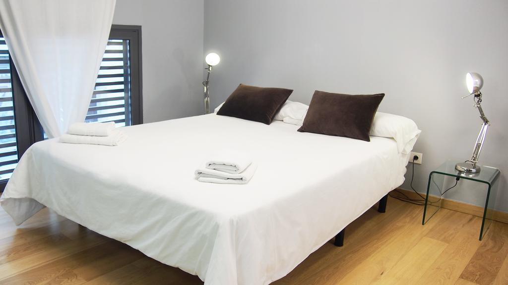 Apartment Barcelona Rentals - Gracia Pool Apartments Center Εξωτερικό φωτογραφία